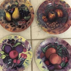Elite Decor Home Essentials Fruit Decorative Plates